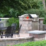 Outdoor kitchen installation